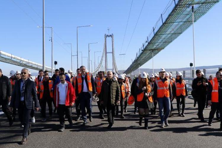 ÇANAKKALE BOĞAZI 6 DAKİKALIK KONFORLU YOLCULUKLA GEÇİLECEK