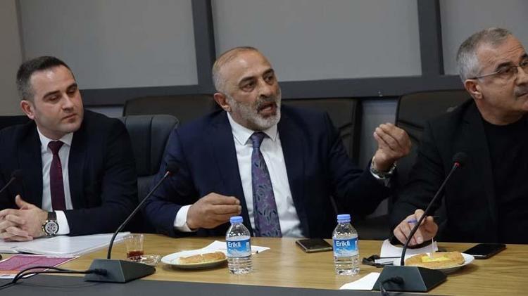 ‘EĞİTİM TOPLANTISINDA YAPTIĞINIZA BAKIN’