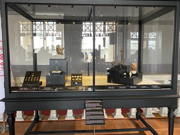 BİR DAHA ASLA TARİHİ ESER SATIN ALAMAYACAK