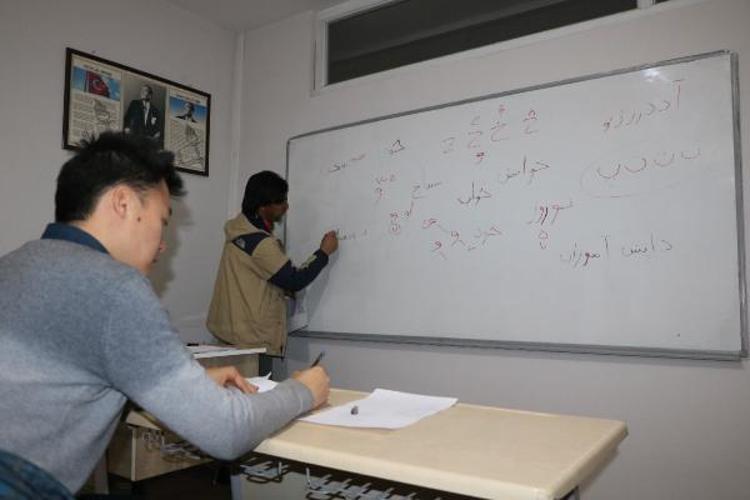 YÜKSEKOVADA ÇOK GÜZEL ARKADAŞLIKLAR EDİNDİM