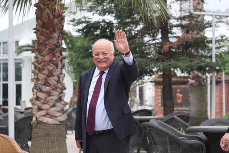 ŞENER: DİLİMİZİ ISIRALIM