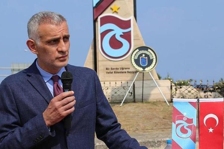 HACIOSMANOĞLU: KASKETİNİ DE KENDİSİNİ DE AYRI SEVİYORUM