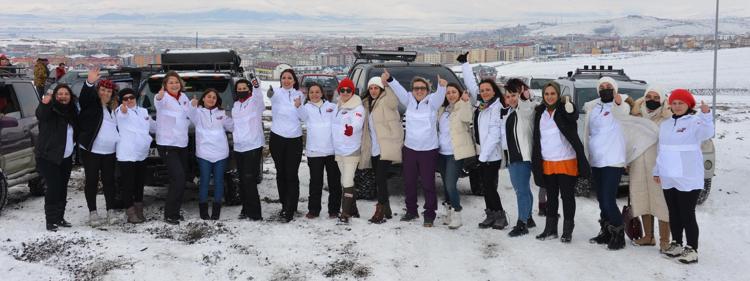 GENÇ SPORCULAR YETİŞTİRELİM İSTEDİK