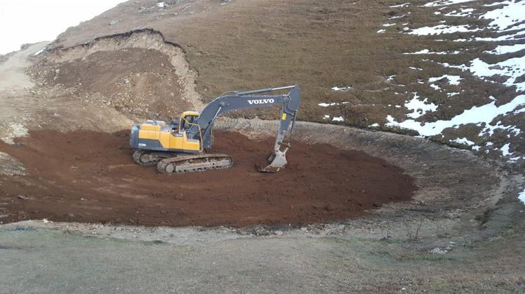 2 ÜNİVERSİTEDEN ANALİZ