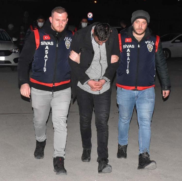 ÖLDÜRÜP GÖMDÜKLERİNİ İTİRAF ETTİ