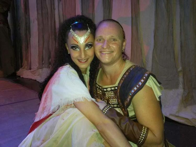 SANAT EN GÜÇLÜ AHLAKİ DAYANIŞMA