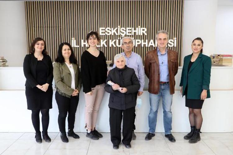 SATIN ALMAKLA OLMUYOR, KÜTÜPHANEYE ÜYE OLDUK