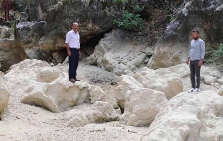 ESKİ GÜNLERİNE DÖNÜYOR