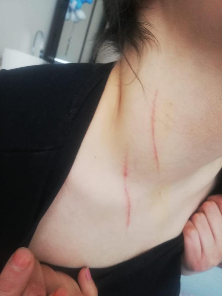 UTANDIĞI İÇİN ODADAN ÇIKMIŞ