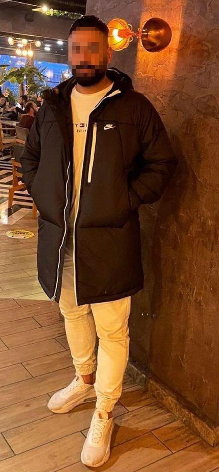 SAÇLARINI YOLDUĞUNU GÖRDÜM