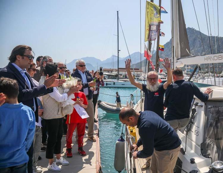 MOTORLARI ARIZALANDI, KORSANLAR TACİZ ETTİ