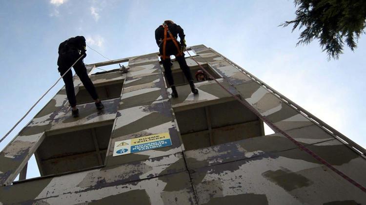 YARI ASKERİ DÜZENLE EĞİTİM ALIYORUZ