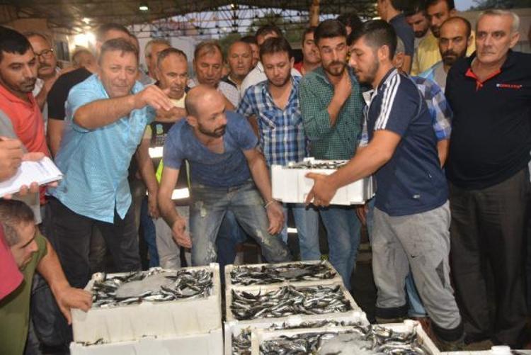 ‘SAVAŞ GEMİSİ GİBİ BALIKÇI GEMİLERİMİZ VAR’