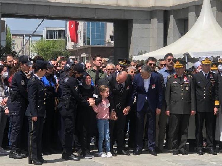 BUGÜN ACINIZI AZALTMANIN MÜMKÜN OLMADIĞINI ÇOK İYİ BİLİYORUM