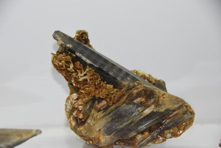 AMACIMIZI HERKESİN BİLDİĞİ BİR TAŞ HALİNE GETİRMEK