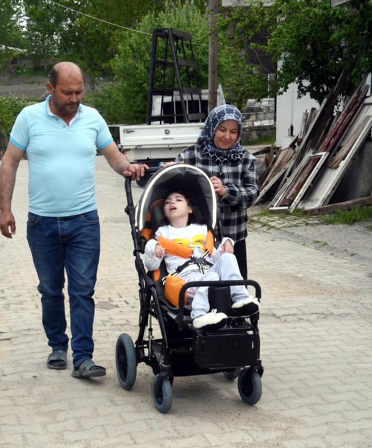 SUNA ZATEN EVİMİZİN PARÇASI