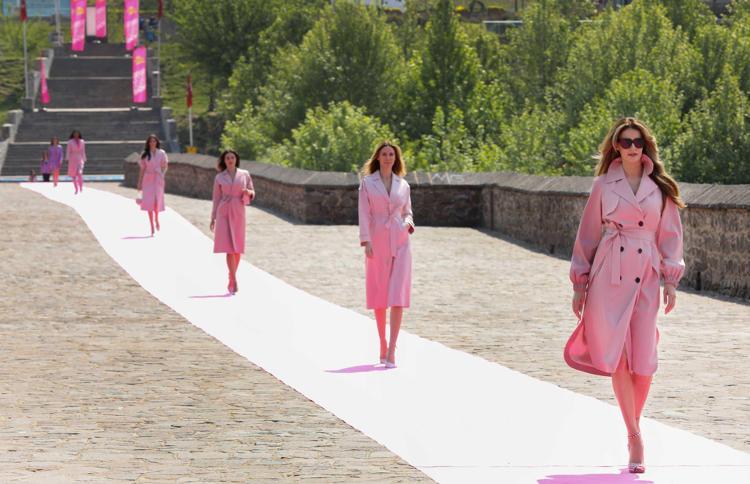 DİYARBAKIRI TANITAN BİR SUNUM