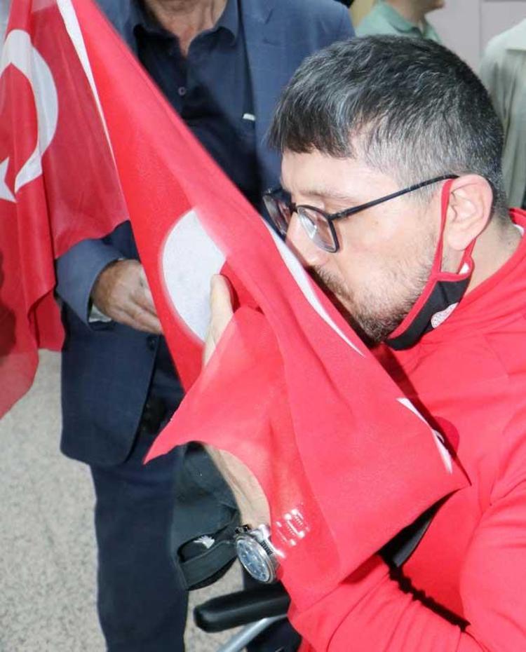 HEDEFİ, HER İKİ KOLDA 10UNCU DÜNYA ŞAMPİYONLUĞU