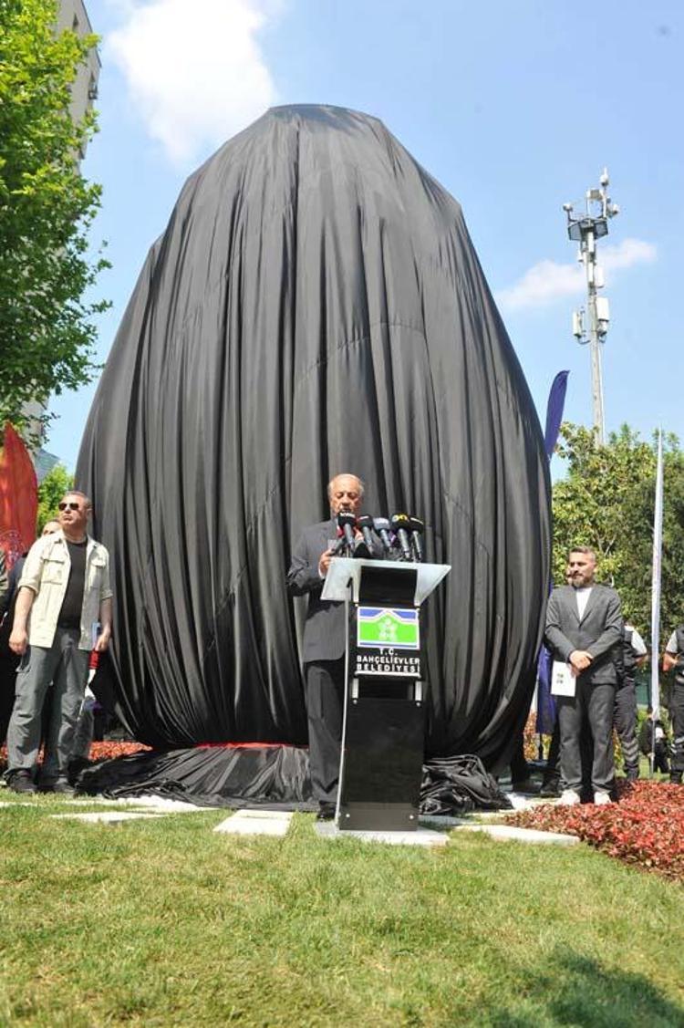 ÖZİLHAN: BU ÖLÜMSÜZ ANITI TARAFTARLARIMIZA İTHAF EDİYORUZ