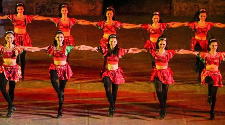 TEKRAR SAHNEYE ÇIKTILAR