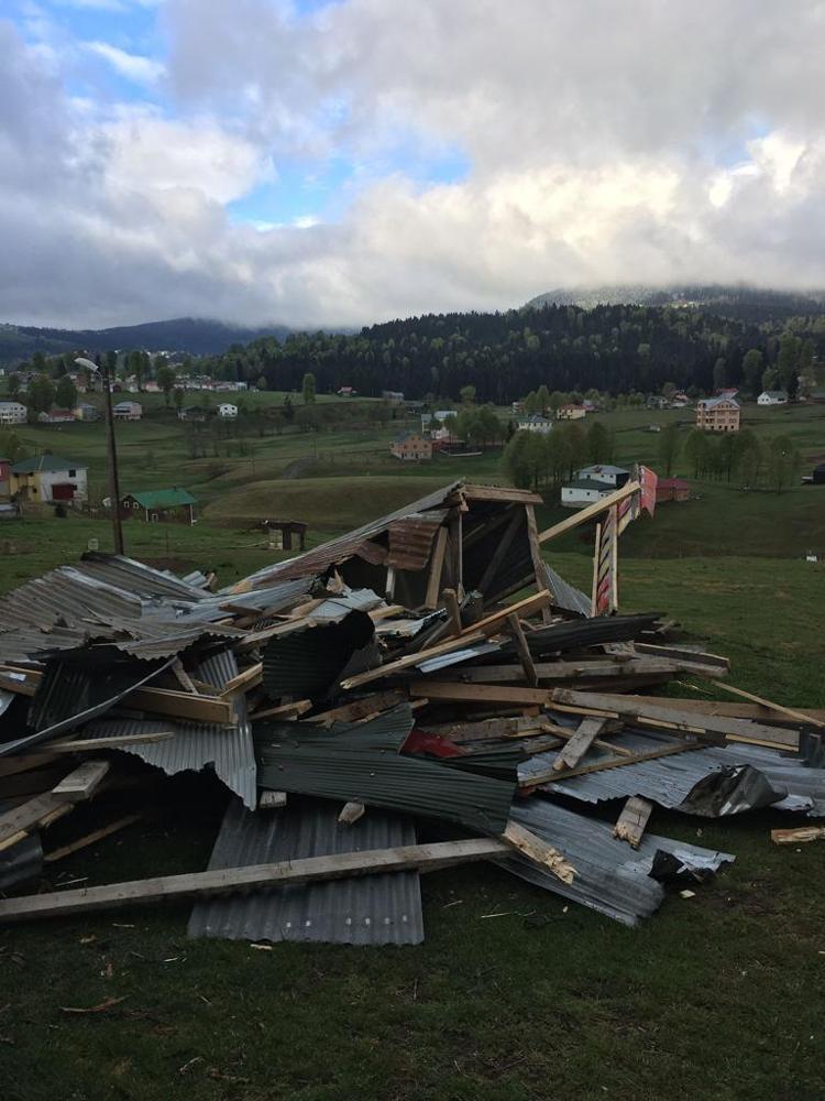 YAYLALARDA 5 KATLI BETON YIĞINLARI VAR