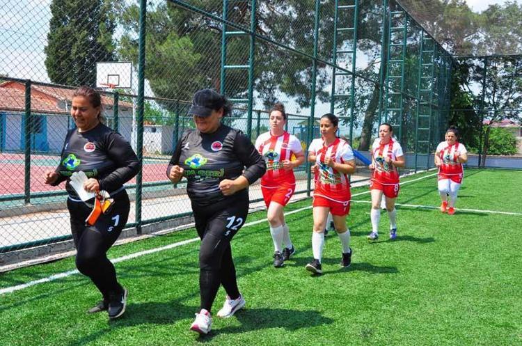 HEDEFİMİZ FUTBOLU PROFESYONEL OLARAK SÜRDÜRMEK