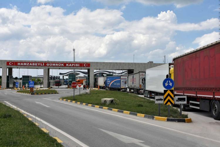 HİÇ BÖYLE BİR SIRAYA DENK GELMEDİM