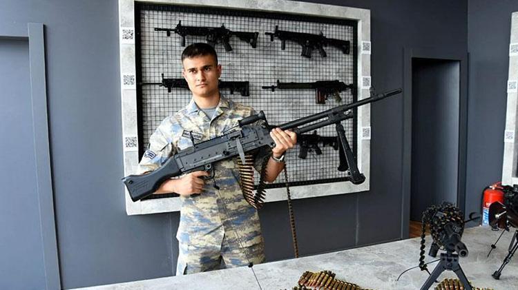 SAVUNMA SANAYİ SERGİSİ İLGİ ÇEKTİ