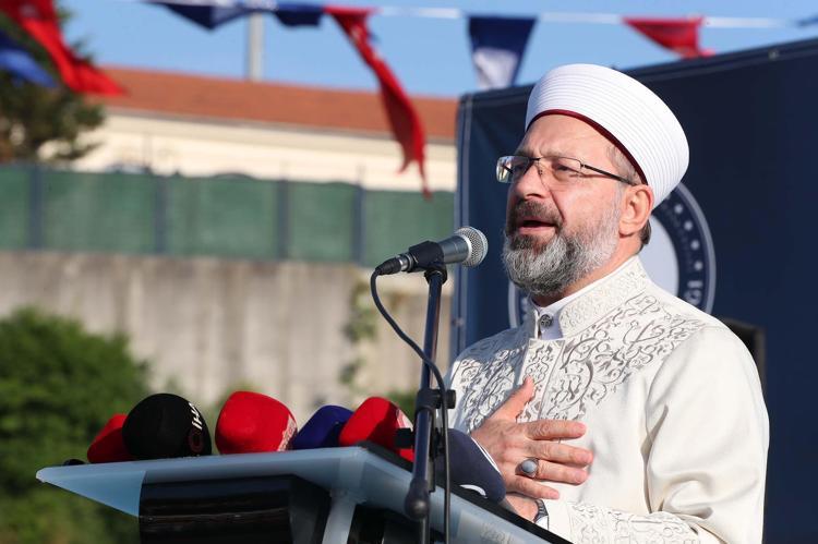 BİR ASIR SONRA AYNI GELENEĞİ ÜSKÜDARDA YAŞIYORUZ