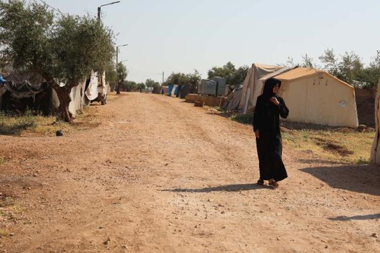 ÇOK SAYIDA ÇOCUK, TEL RIFAT’IN SADECE İSMİNİ BİLİYOR