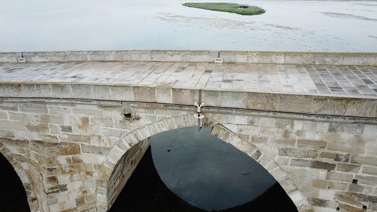 5İN ÜZERİNDE BİR DEPREMDE BU KÖPRÜ YIKILACAK