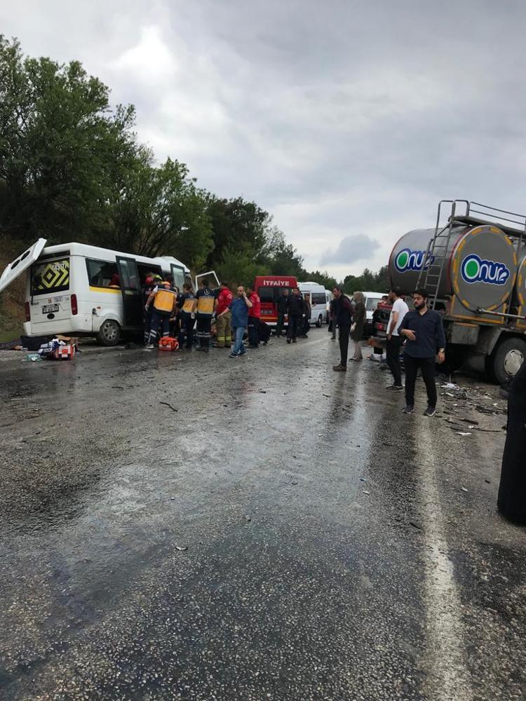 MİNİBÜS SÜRÜCÜSÜ TOPRAĞA VERİLDİ