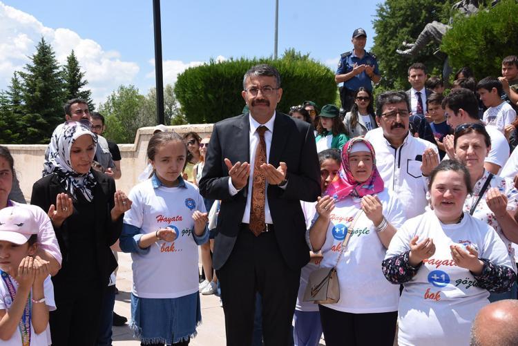 ‘ŞEHİTLİĞİN ANLAMINI ONLARA YAŞATARAK ANLATMAK İSTEDİK’