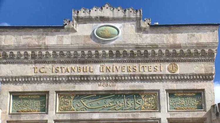 İÇERİ GİREMEYİNCE KAPIDAN ATLADI