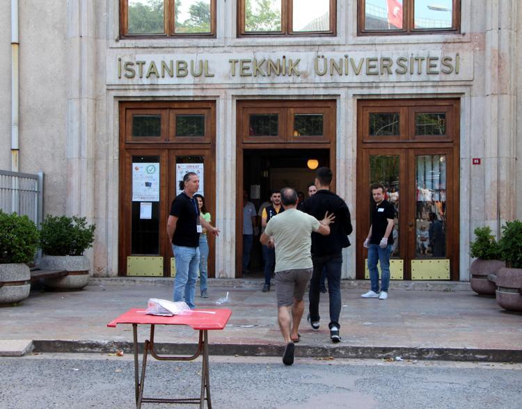 ÜNİVERSİTE BENİM İÇİN ZAMAN KAYBI