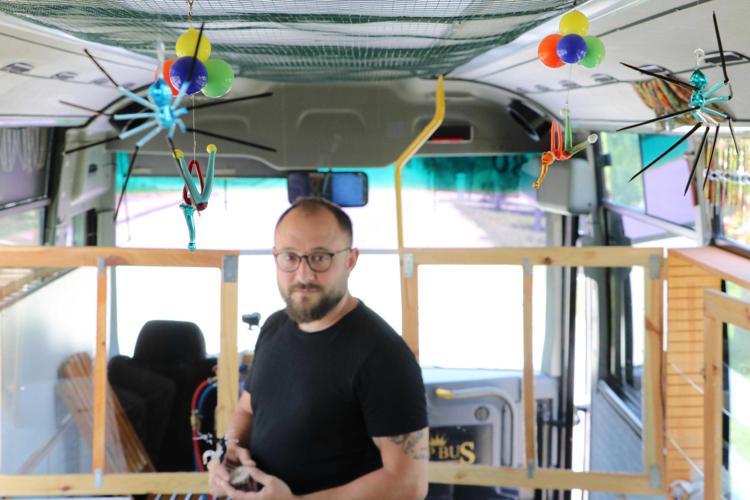 HAYALLERİMİZİ OTOBÜSTE TOPLADIK