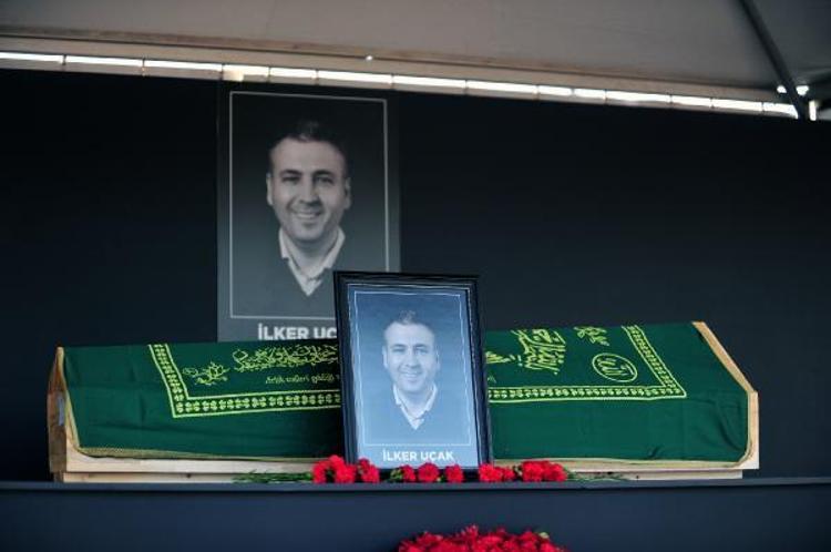 İLKER UÇAK SON YOLCULUĞUNA UĞURLANDI