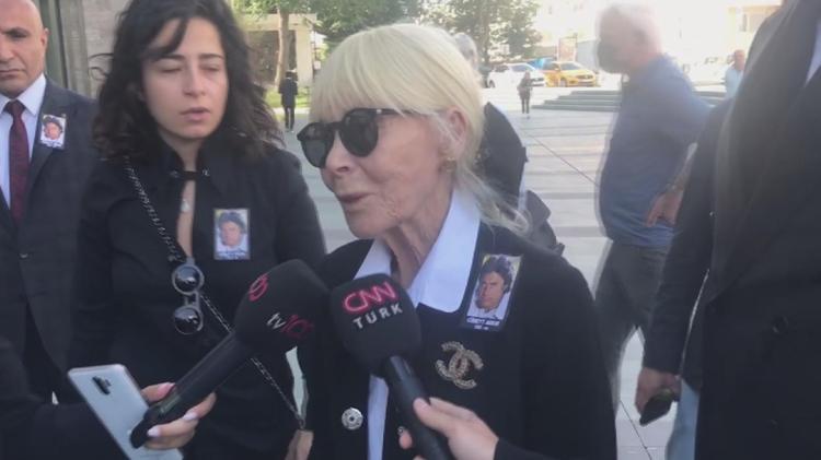BETÜL ARKIN: GİTTİ DÜNYAYI KURTARDI KENDİNİ KURTARAMADI MAALESEF