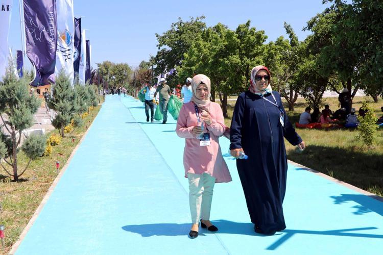 YILDIZLARI GÖRMEK HEYECANLANDIRDI