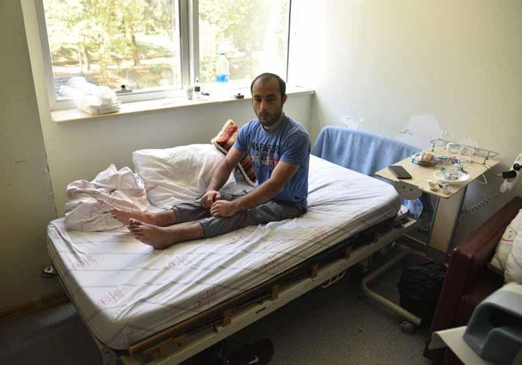 4 KATI SIRTINDA ÇIKARDI