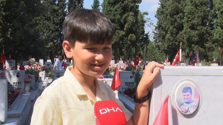 BABAMA SELAM VERİP ONUNLA SOHBET EDİYORUM