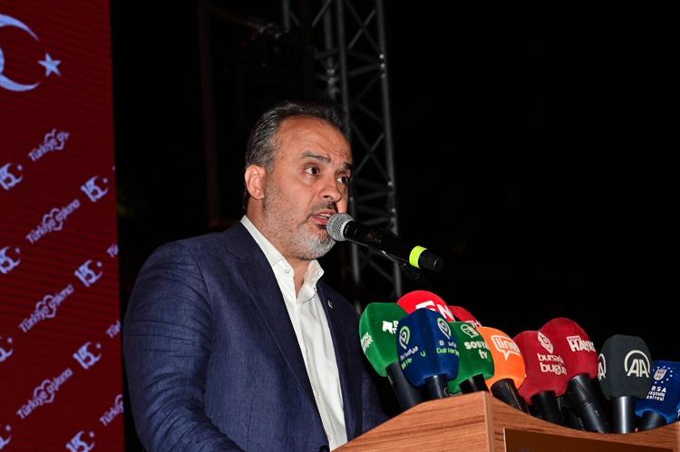 DÜNYAYA ÖRNEK OLACAK BİR DESTAN YAZILDI