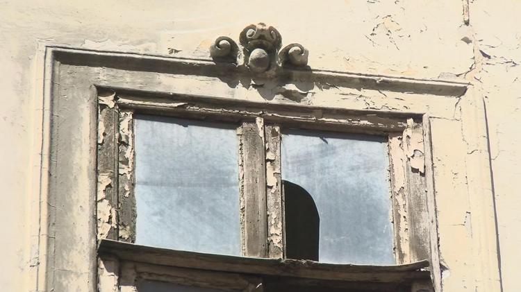 ARKA BÖLÜMÜ 14ÜNCÜ YÜZYIL, ÖN CEPHESİ 19UNCU YÜZYIL