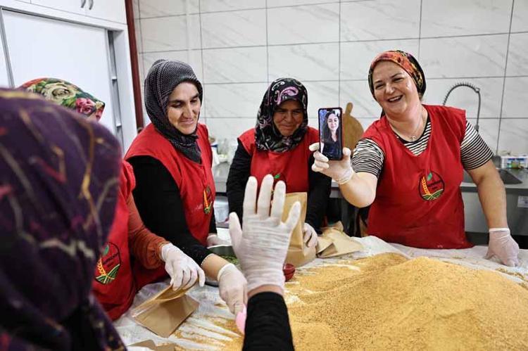 DESTEĞİNE HİÇBİR ZAMAN AZ DEMEDİM