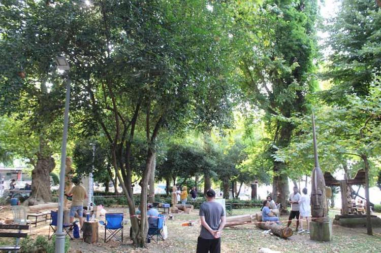 ‘CEZALI BİR DURUŞU OLAN HEYKEL YAPIYORUM’