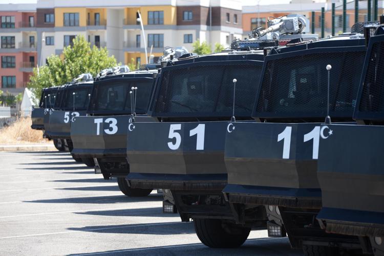 FABRİKA YANGININDA TOMALAR 550 TON SU KULLANDI