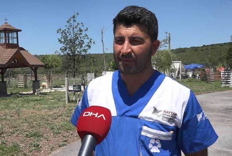 Emekli Hayvanlar Çiftliğinde bakılan hayvanlarla ilgili bilgi veren veteriner Mustafa Ağar, şu ifadeleri kullandı: