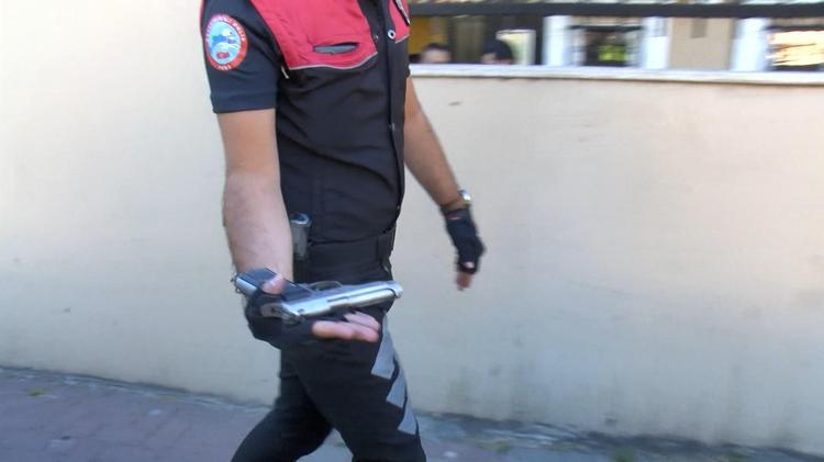 MALTEPEDEN UYUŞTURUCU ALMAK İÇİN GELMİŞ