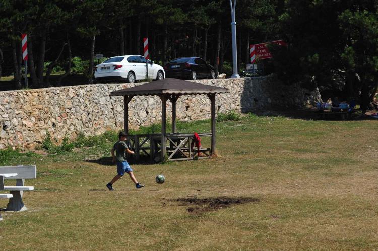 ZİYARETÇİ SAYISI AZALDI