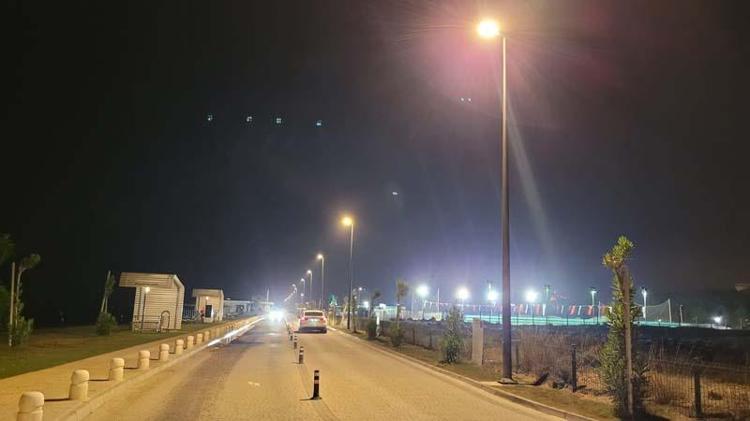 SAHİLDEKİ AYDINLATMA YUVALAMA SAYISINI AZALTTI